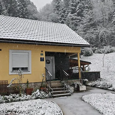 Dom wakacyjny House Provance Brod na Kupi